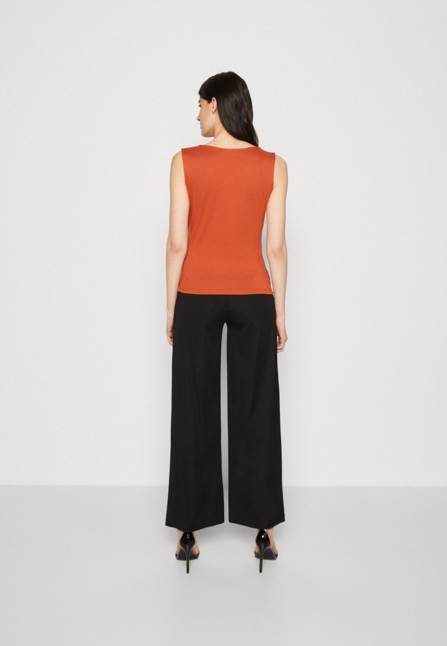 Anna Field Top - Brown 3 Anna Field Top - Brown - Afbeelding 3