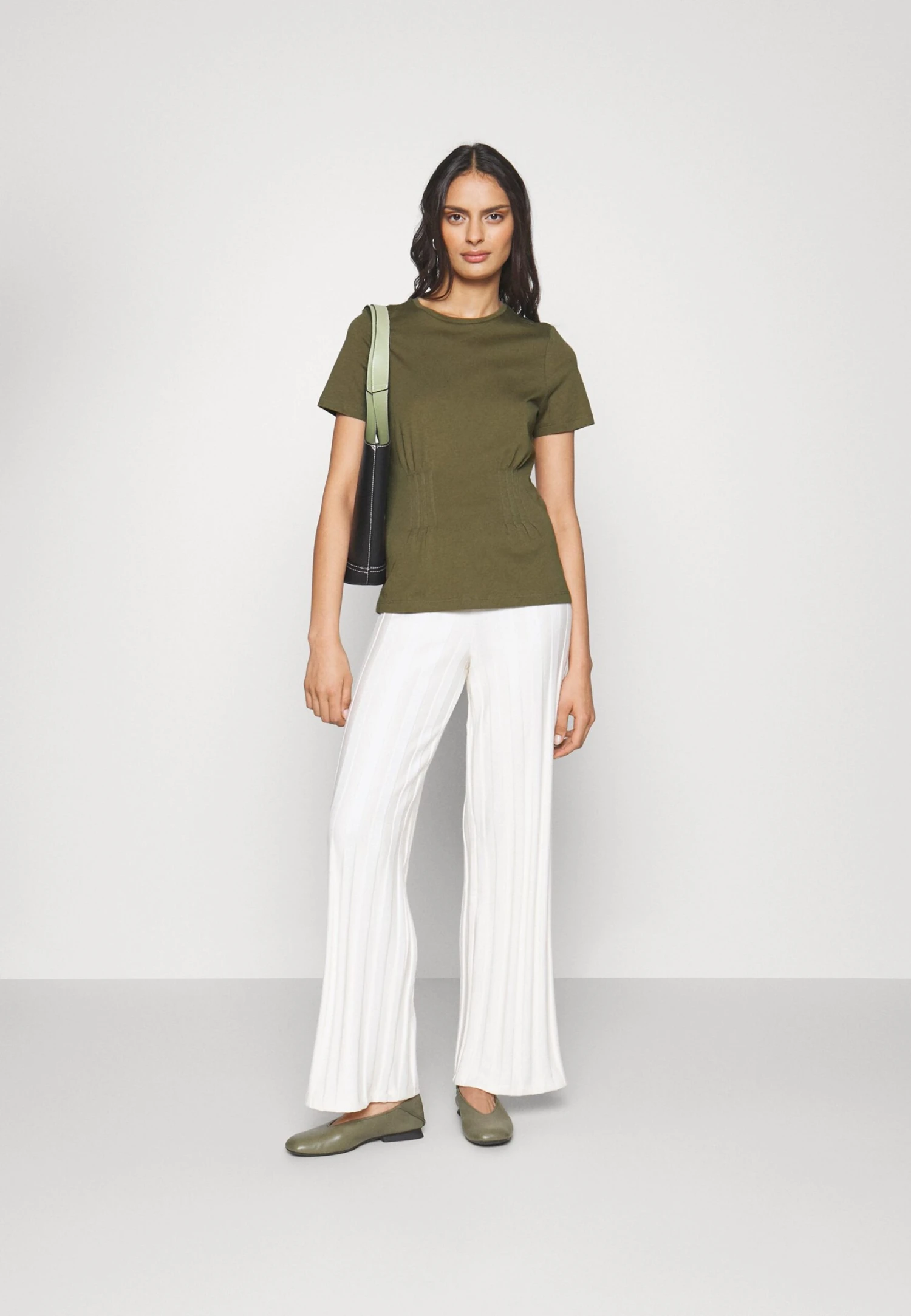 Anna Field T-Shirt Basic - Khaki 2 Anna Field T-Shirt Basic - Khaki - Afbeelding 2