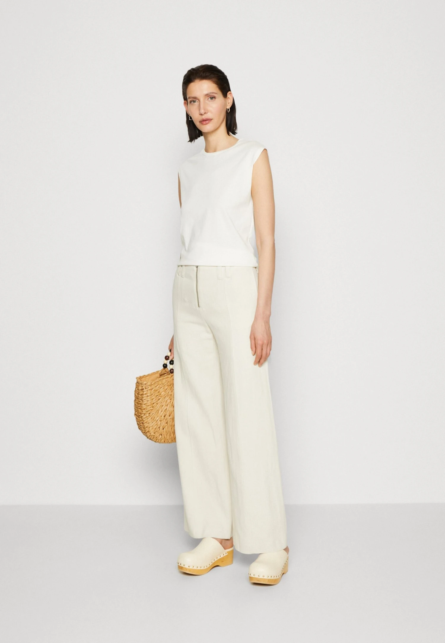 Anna Field T-Shirt Basic - Off-White 2 Anna Field T-Shirt Basic - Off-White - Afbeelding 2