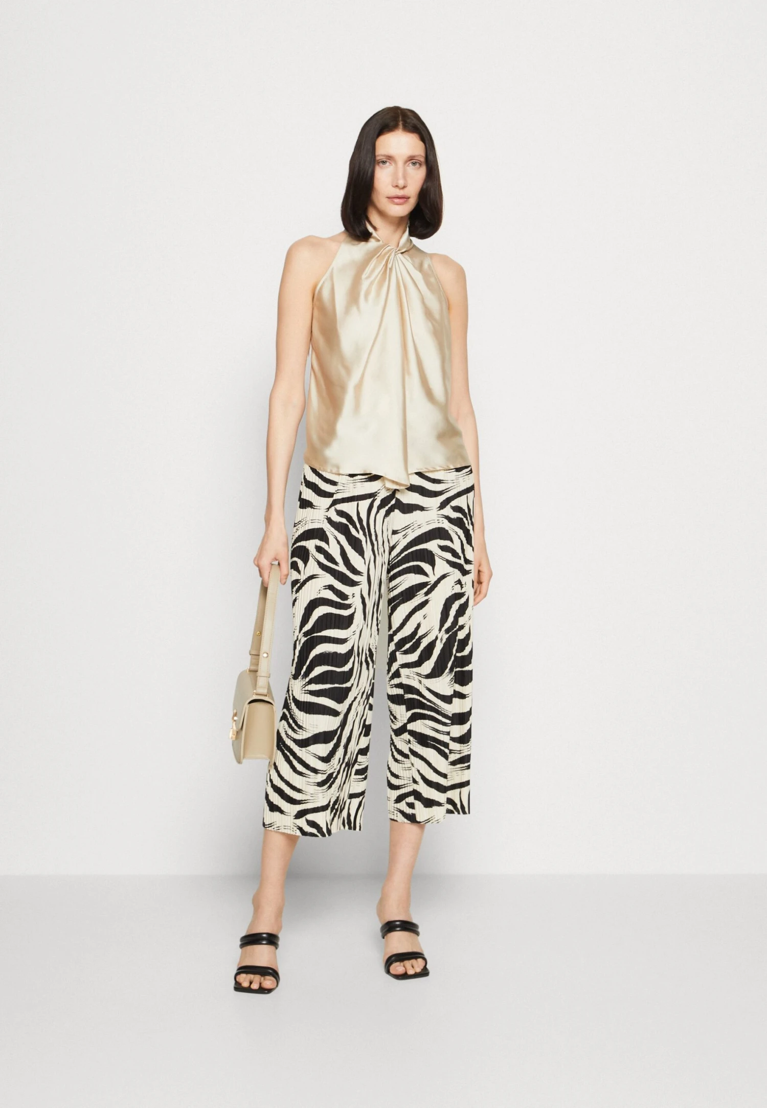 Anna Field Top - Off-White 2 Anna Field Top - Off-White - Afbeelding 2