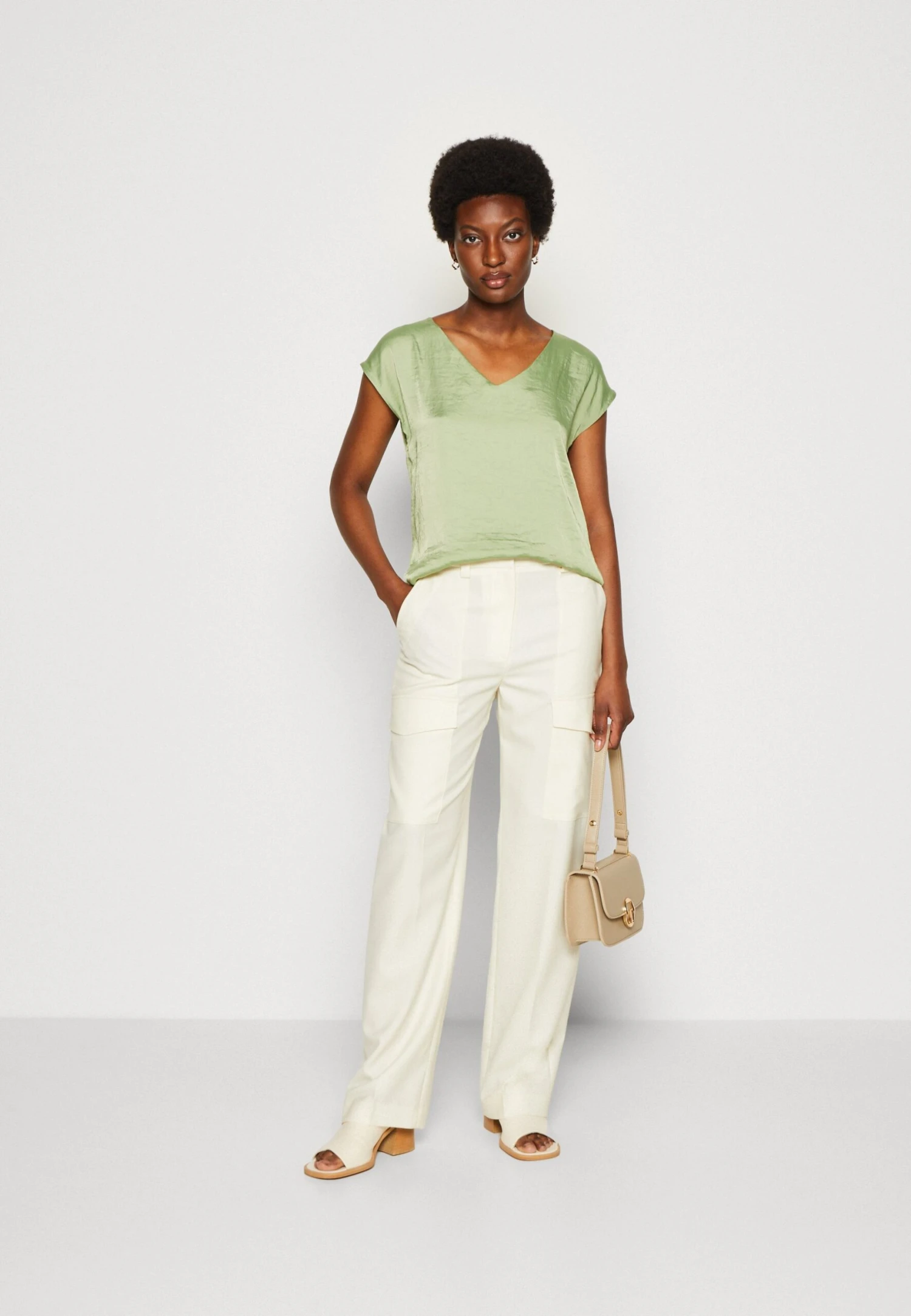 Anna Field T-Shirt Basic - Olive 2 Anna Field T-Shirt Basic - Olive - Afbeelding 2