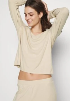 Anna Field Pyjama - Off-White 11 Anna Field Pyjama - Off-White -Anna Field Winkel 1f950543f22a49e99e0bf827dcb85ca5