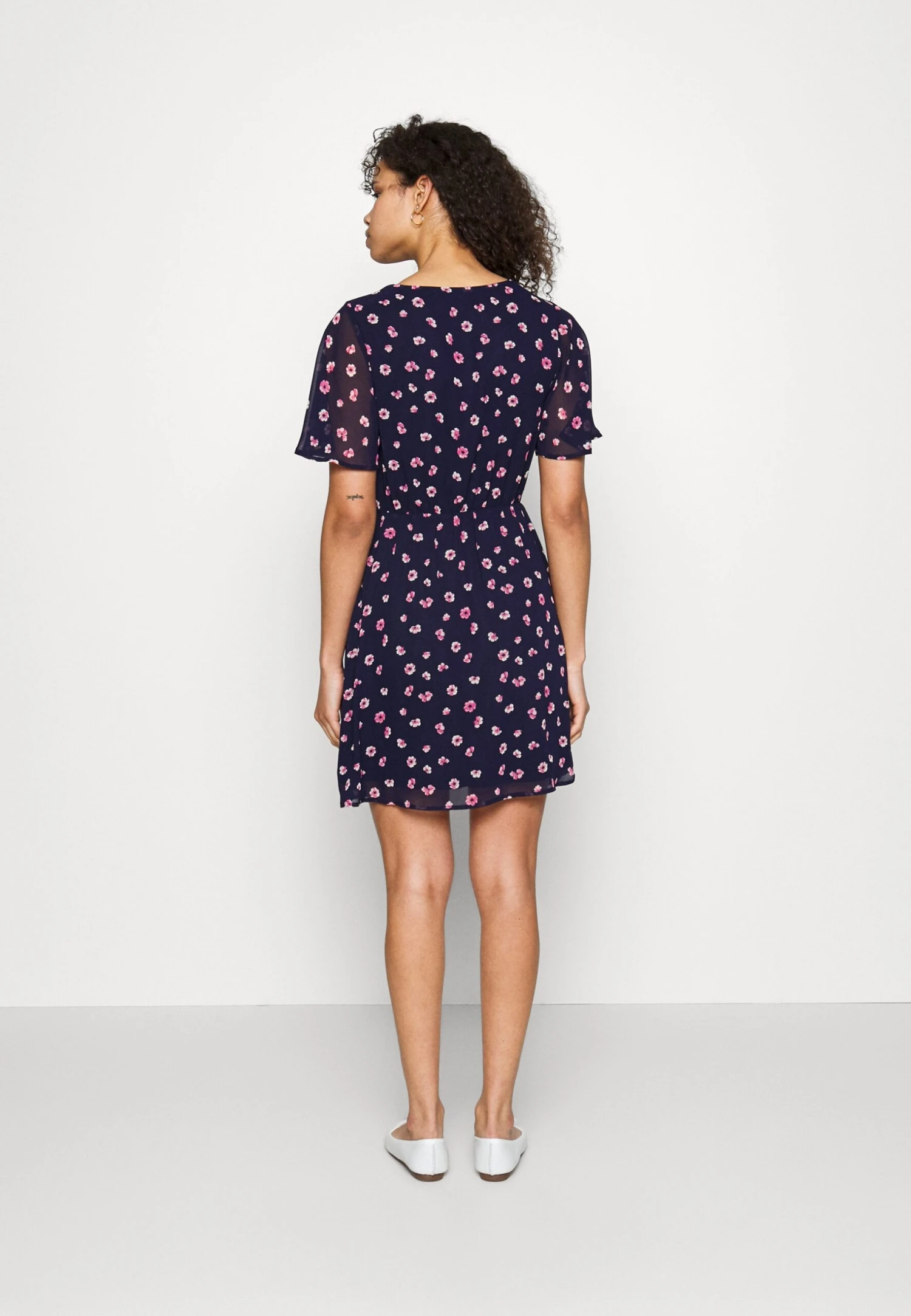 Anna Field V-Neck Sleeve Dress- Jurk - Dark Blue/Pink 5 Anna Field V-Neck Sleeve Dress- Jurk - Dark Blue/Pink - Afbeelding 5