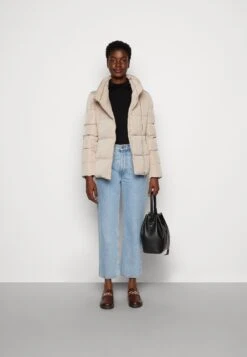 Anna Field Winkel 6 Anna Field Winkel -Anna Field Winkel 21290554804d4b399782474f41e31674