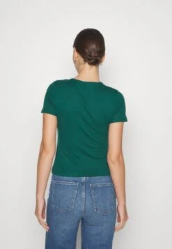Anna Field T-Shirt Basic - Dark Green 10 Anna Field T-Shirt Basic - Dark Green -Anna Field Winkel 2557761922244a66a57dd77bb25db9af