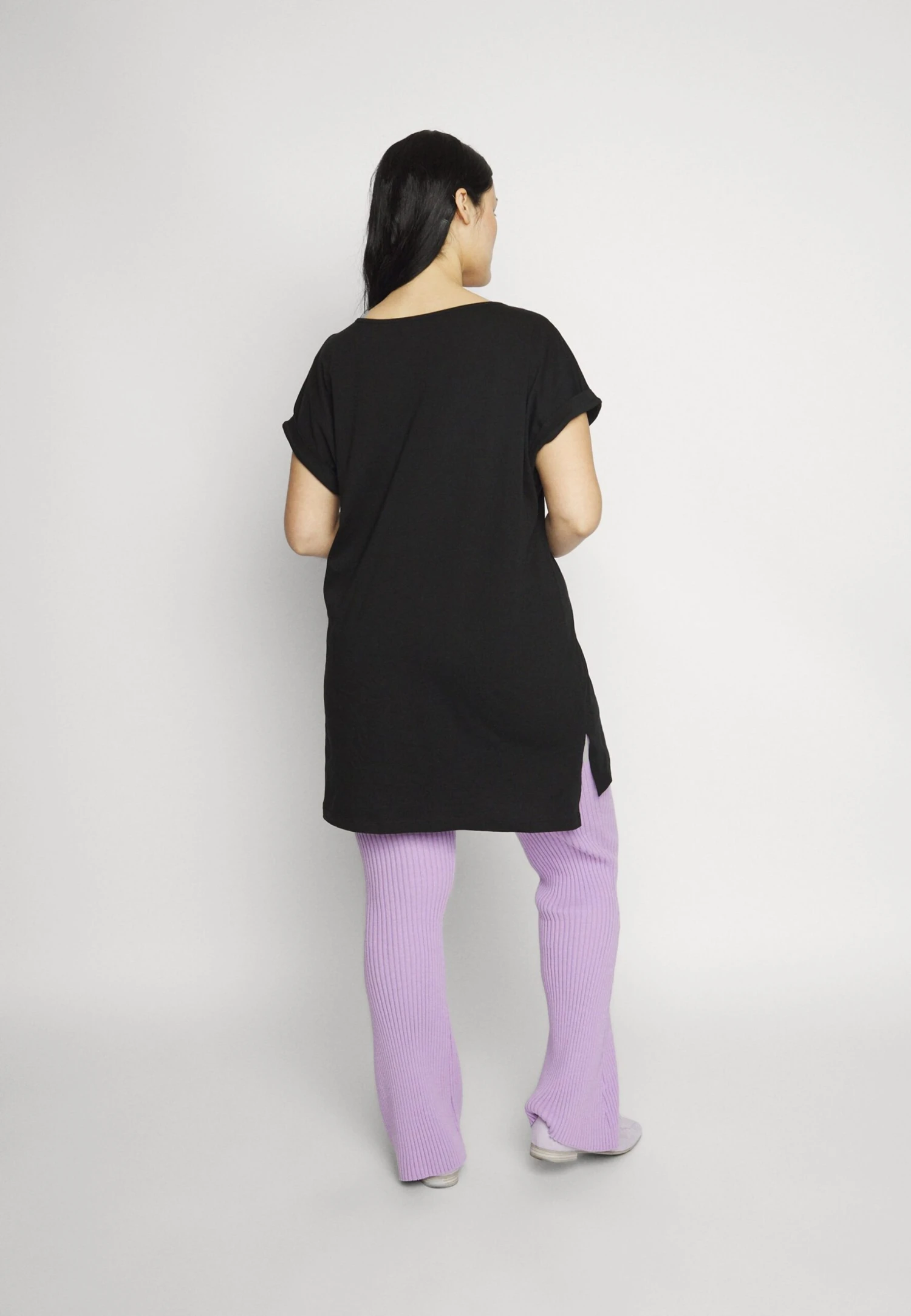 Long- T-Shirt Basic - Black 5 Long- T-Shirt Basic - Black - Afbeelding 5