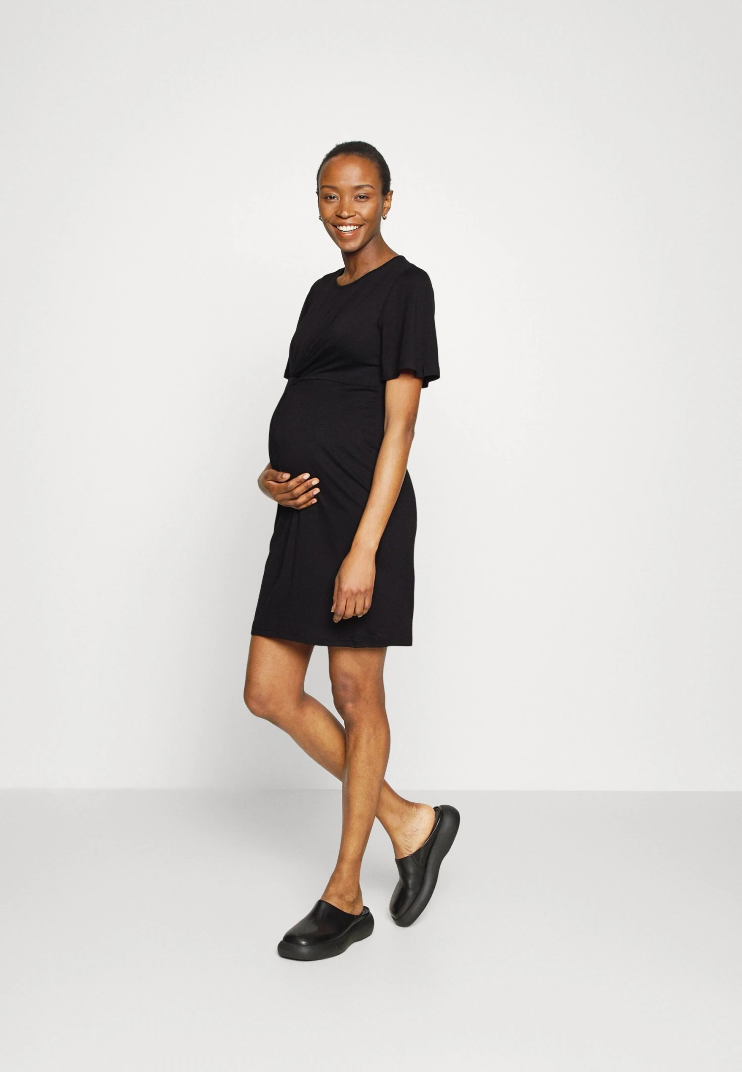 Sleeves Mini Dress- Jerseyjurk - Black 2 Sleeves Mini Dress- Jerseyjurk - Black - Afbeelding 2
