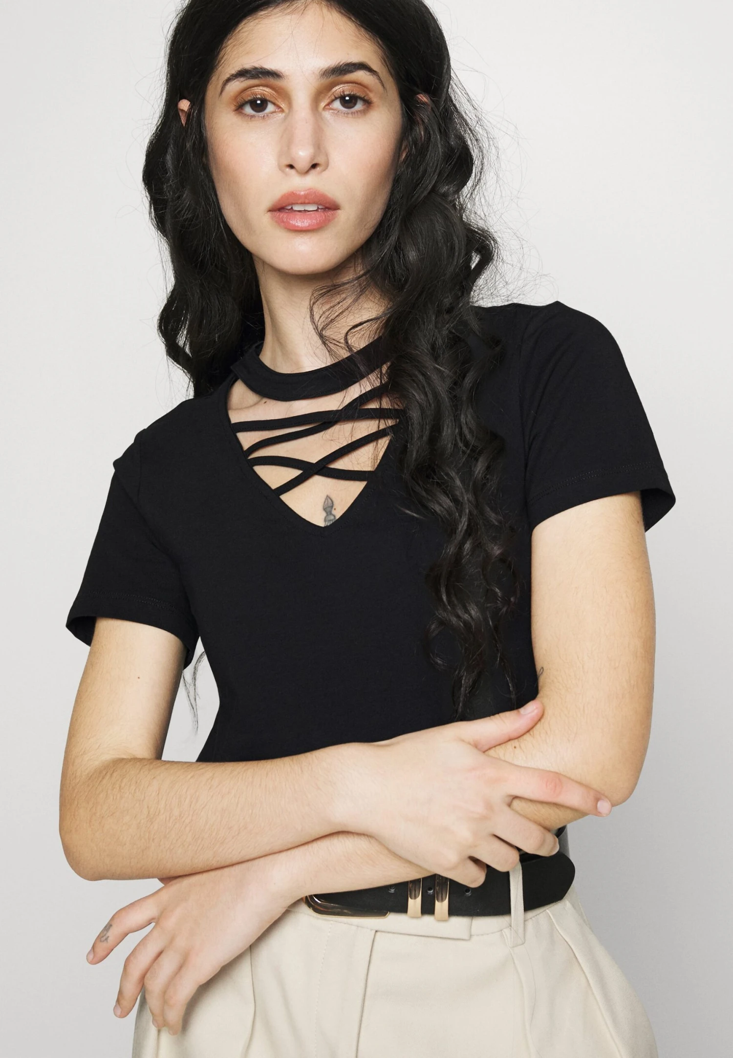 T-Shirt Basic -Black 4 T-Shirt Basic -Black - Afbeelding 4