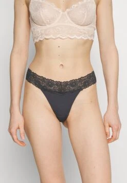 Anna Field 5 Pack - String - White/Nude 10 Anna Field 5 Pack - String - White/Nude -Anna Field Winkel 3b8c99ba50ad42019f20729be8f7fb6b