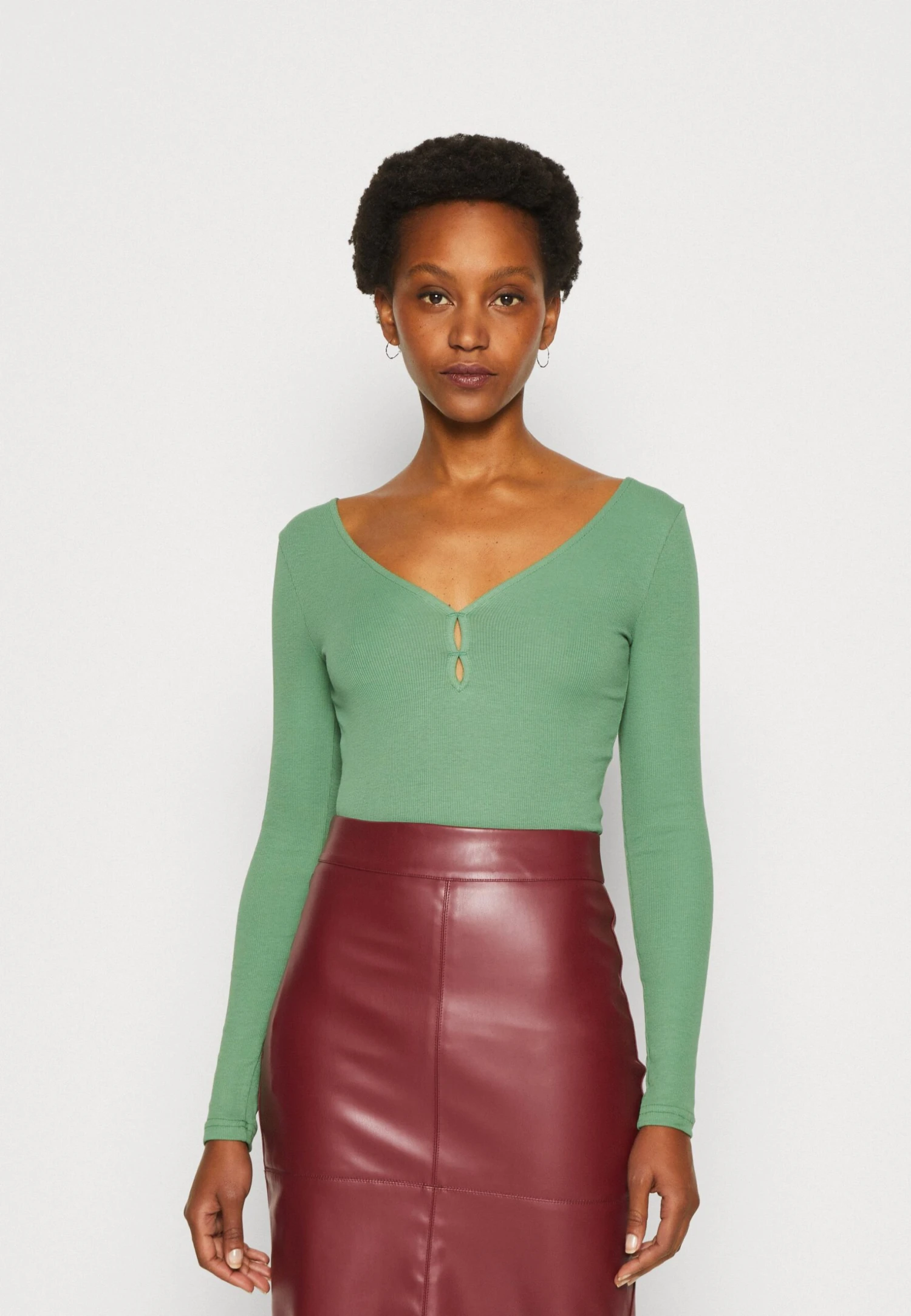 Anna Field Longsleeve - Green 1 Anna Field Longsleeve - Green