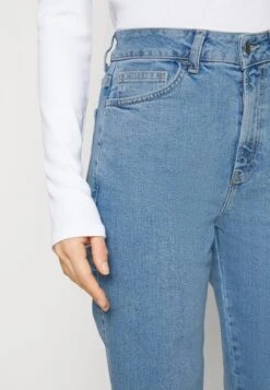 Slim Fit Jeans - Light Blue Denim 9 Slim Fit Jeans - Light Blue Denim -Anna Field Winkel 4c1bcf1d3eb745ee908ebe67cd4bac5e