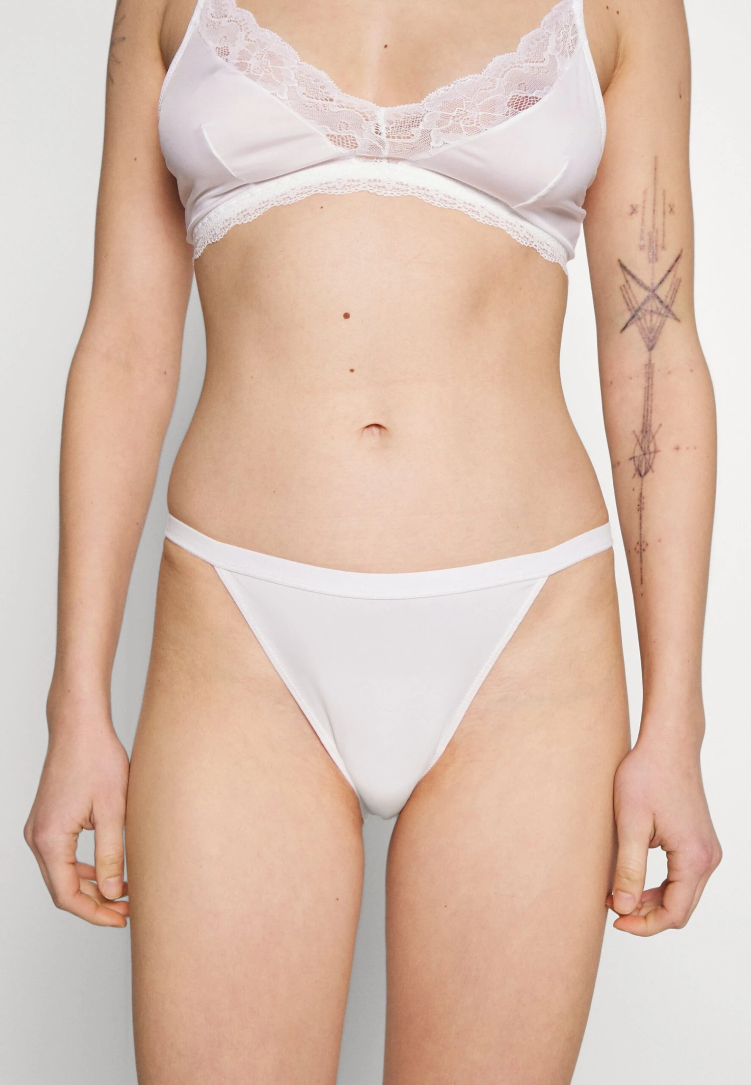 Anna Field 5 Pack - Slip - White/Dark Blue/Nude 2 Anna Field 5 Pack - Slip - White/Dark Blue/Nude - Afbeelding 2