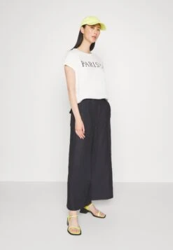 Anna Field T-Shirt Print - Off-White 12 Anna Field T-Shirt Print - Off-White -Anna Field Winkel 54918094c9354f5a87f040578d95e2f8