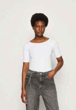 Anna Field T-Shirt Print - Dark Yellow/White 10 Anna Field T-Shirt Print - Dark Yellow/White -Anna Field Winkel 6b6a00b368df458aaf5c91a85226b3ba