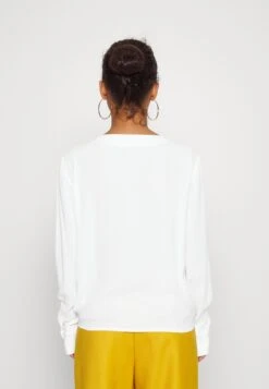Blouse -Off-White 8 Blouse -Off-White -Anna Field Winkel 6bfcc22237fe46768f1cc5d38077af42