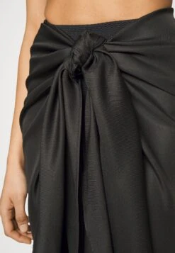 Anna Field Geo Print Sarong / 917 - Multi-Coloured - Wikkelrok - 802 - Black -Anna Field Winkel 71da9d424dee400caf1e72f623f91e8a