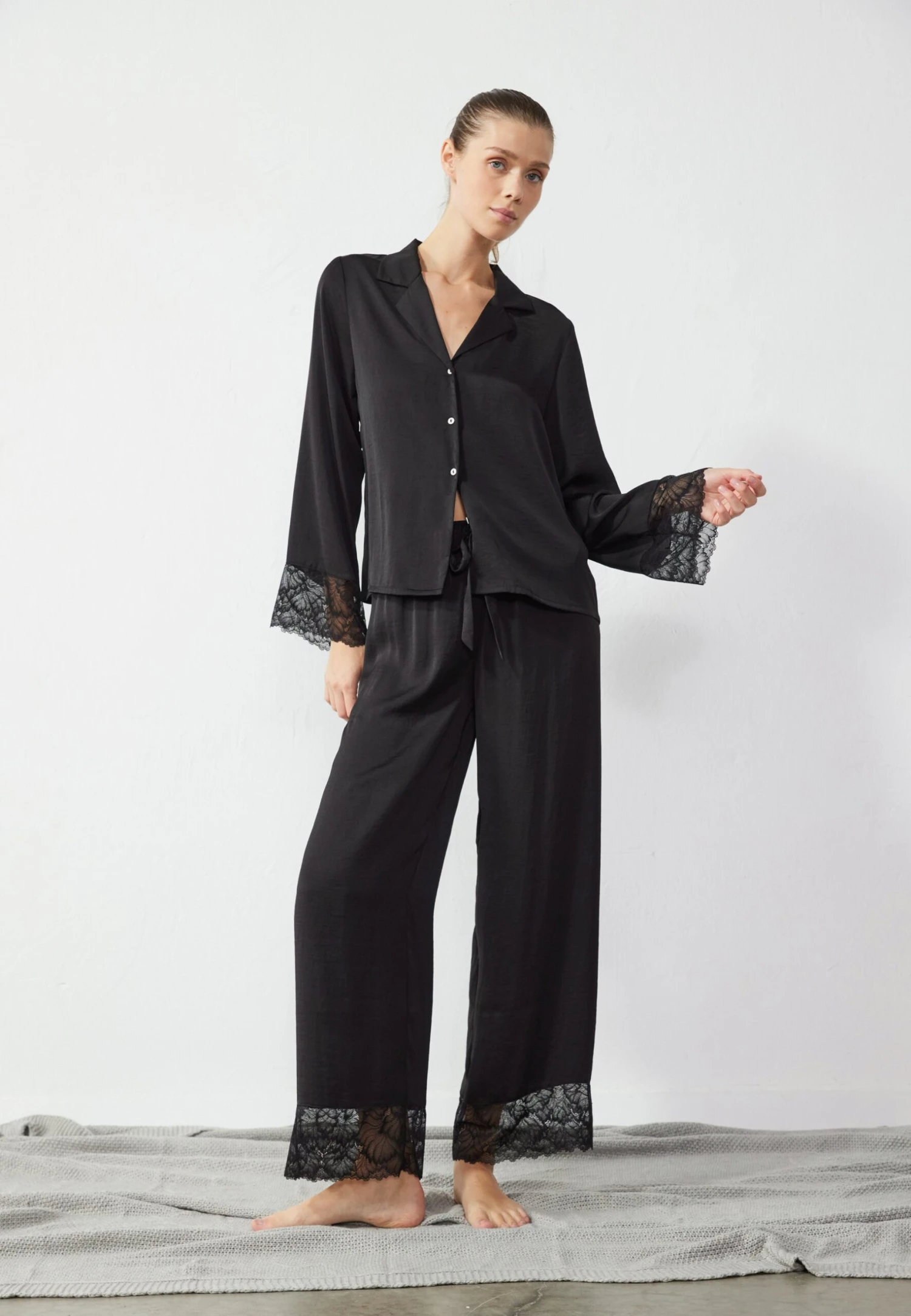 Anna Field SET - Pyjama - Black 1 Anna Field SET - Pyjama - Black