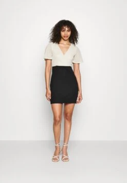 Anna Field Etui-Jurk - Gold/Black 13 Anna Field Etui-Jurk - Gold/Black -Anna Field Winkel 80ccc4e275eb4e62aece3fe71c2e17a2