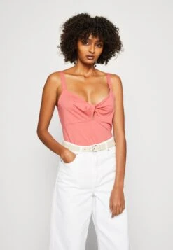 Anna Field Top - Light Red 9 Anna Field Top - Light Red -Anna Field Winkel 83a765e290bc4a5096d3ea13863c84bb