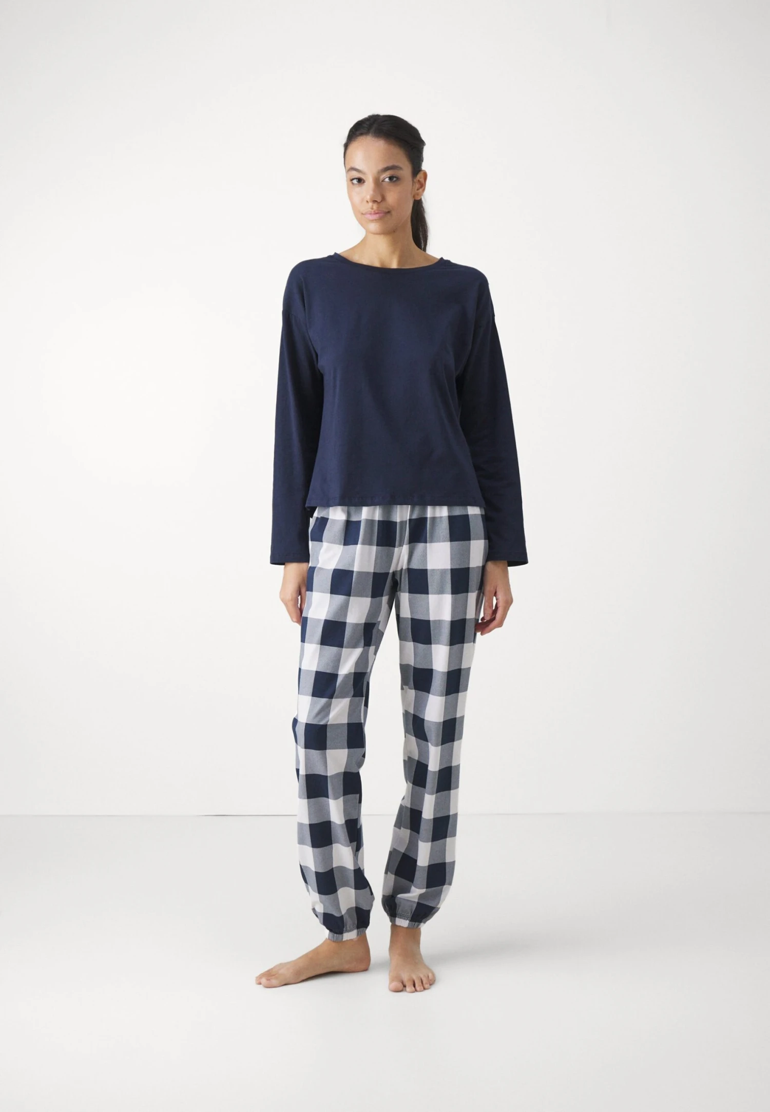 Anna Field SET - Pyjama - Dark Blue 1 Anna Field SET - Pyjama - Dark Blue
