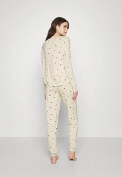 Anna Field Pyjama - Off White 9 Anna Field Pyjama - Off White -Anna Field Winkel 8e11d801cc6a4968a738a374f7e3d354