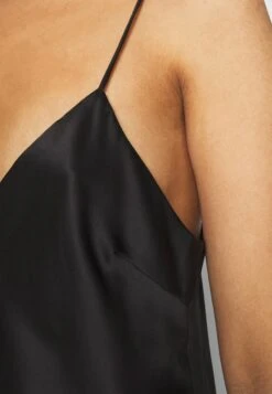 Anna Field Simple Satin Short Set - Pyjama - Black 12 Anna Field Simple Satin Short Set - Pyjama - Black -Anna Field Winkel 8f329bfd957241829840ac04de151b7c