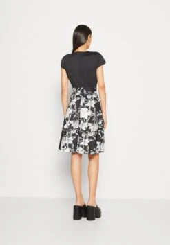 Anna Field Jerseyjurk - Black/Grey/White 11 Anna Field Jerseyjurk - Black/Grey/White -Anna Field Winkel 9303b5020bc54429b7f136de32263db3