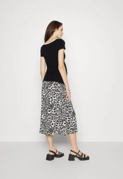 T-Shirt Print - Black -Anna Field Winkel 93731b21e059455ab056c59d379f9825