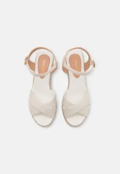 Anna Field Sandalen Met Plateauzool - Beige 11 Anna Field Sandalen Met Plateauzool - Beige -Anna Field Winkel 93a1faa2568b46249c2ffecf3d431a47
