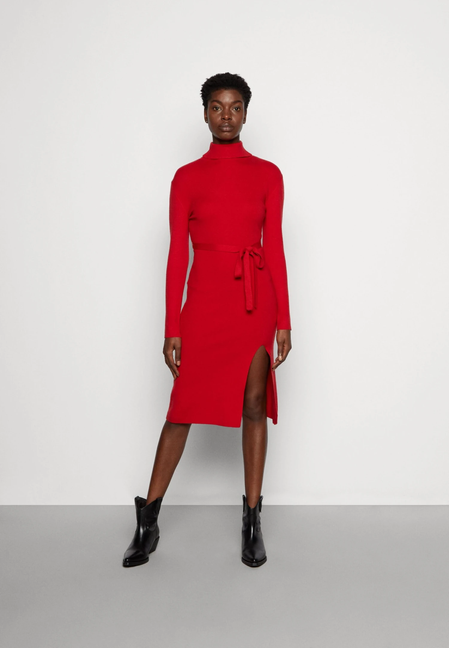 Anna Field Rollkragen Ripp Mini Strickkleid Mit Gürtel - Gebreide Jurk - Red 1 Anna Field Rollkragen Ripp Mini Strickkleid Mit Gürtel - Gebreide Jurk - Red