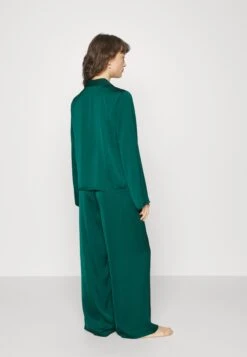 Anna Field Gift Box Pj Set - Pyjama - Green 9 Anna Field Gift Box Pj Set - Pyjama - Green -Anna Field Winkel a667a230e1e0450db65306711a2d6272