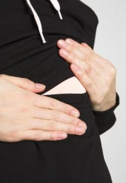 Nursing - Sweatshirt - Hoodie - Black 9 Nursing - Sweatshirt - Hoodie - Black -Anna Field Winkel aa89e73f460e42c3a7069b7af50865b3