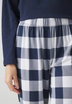 Anna Field SET - Pyjama - Dark Blue 14 Anna Field SET - Pyjama - Dark Blue -Anna Field Winkel b33d7ba668804f2d85a0bf77c7e9665f