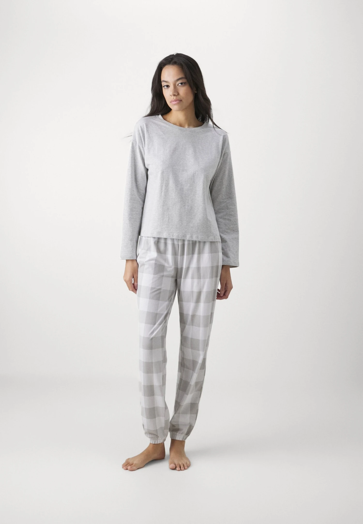 Anna Field SET - Pyjama - Grey 1 Anna Field SET - Pyjama - Grey