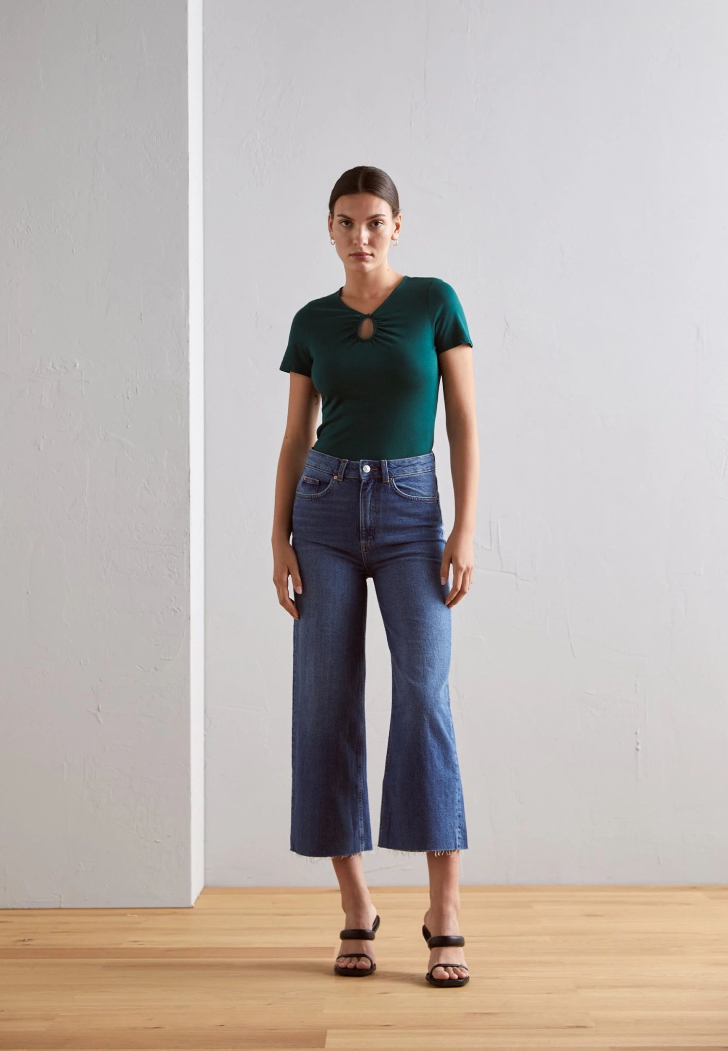 Anna Field T-Shirt Basic - Dark Green 2 Anna Field T-Shirt Basic - Dark Green - Afbeelding 2