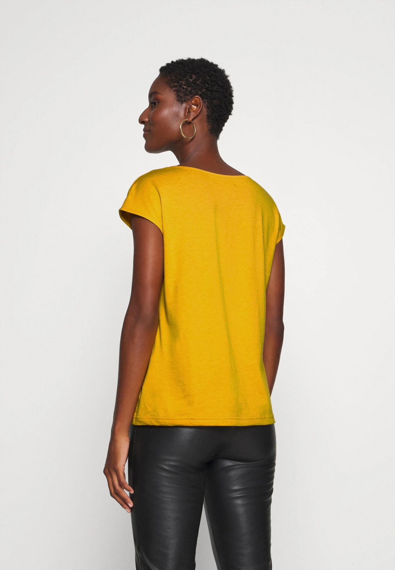 Anna Field T-Shirt Basic - Golden Yellow 3 Anna Field T-Shirt Basic - Golden Yellow - Afbeelding 3