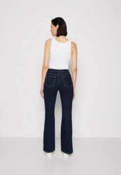 Anna Field Flared Jeans - Dark Blue 8 Anna Field Flared Jeans - Dark Blue -Anna Field Winkel c5fe20281aa042ee819b21b089fd48c0