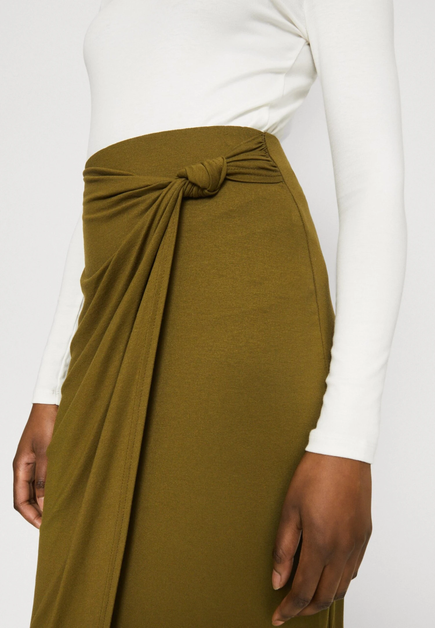 Anna Field Front Knot Midi Skirt - Kokerrok - Khaki 6 Anna Field Front Knot Midi Skirt - Kokerrok - Khaki - Afbeelding 6