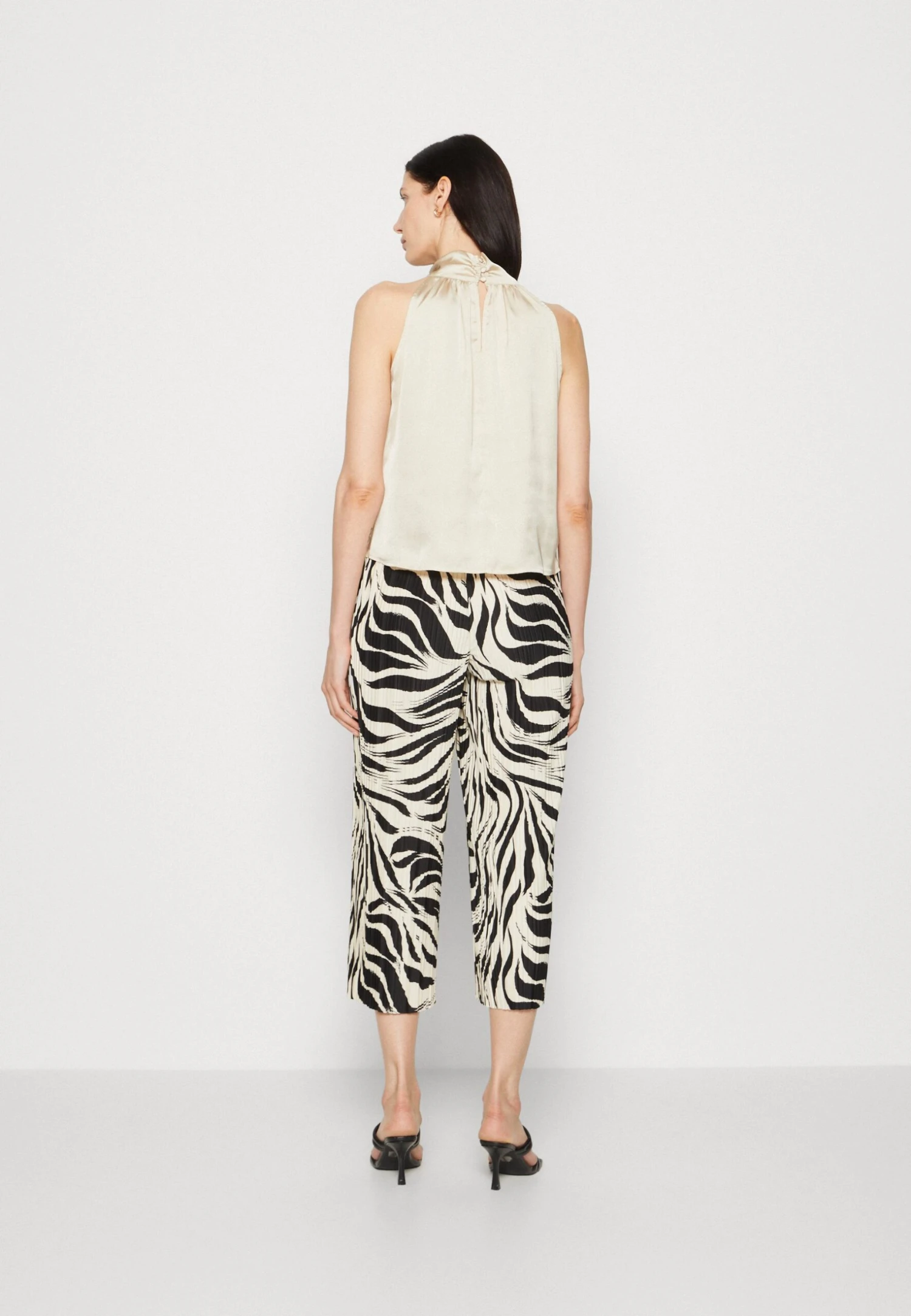 Anna Field Top - Off-White 3 Anna Field Top - Off-White - Afbeelding 3