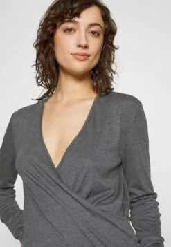 Anna Field Pyjama - Dark Grey 11 Anna Field Pyjama - Dark Grey -Anna Field Winkel dc89de8aafb74f28af2d7f42fd3671e0