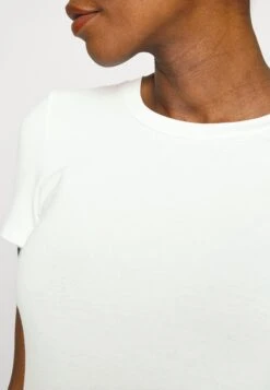 T-Shirt Basic - Off-White -Anna Field Winkel dc91d13f16f74c2796a301cd057132ce