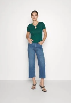 Anna Field T-Shirt Basic - Dark Green 11 Anna Field T-Shirt Basic - Dark Green -Anna Field Winkel e2651f3df2bf464591166faa5add3ec4