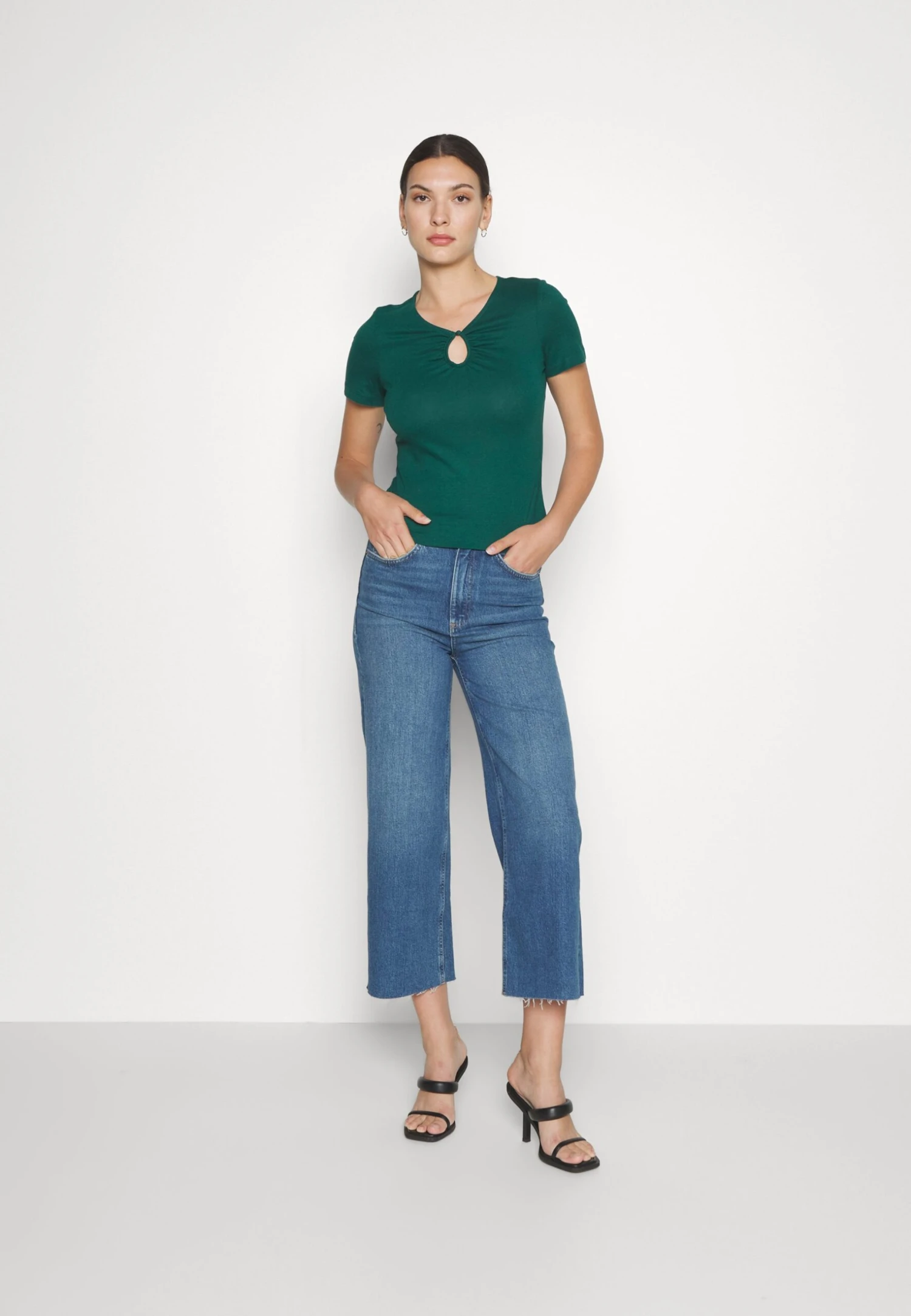 Anna Field T-Shirt Basic - Dark Green 5 Anna Field T-Shirt Basic - Dark Green - Afbeelding 5