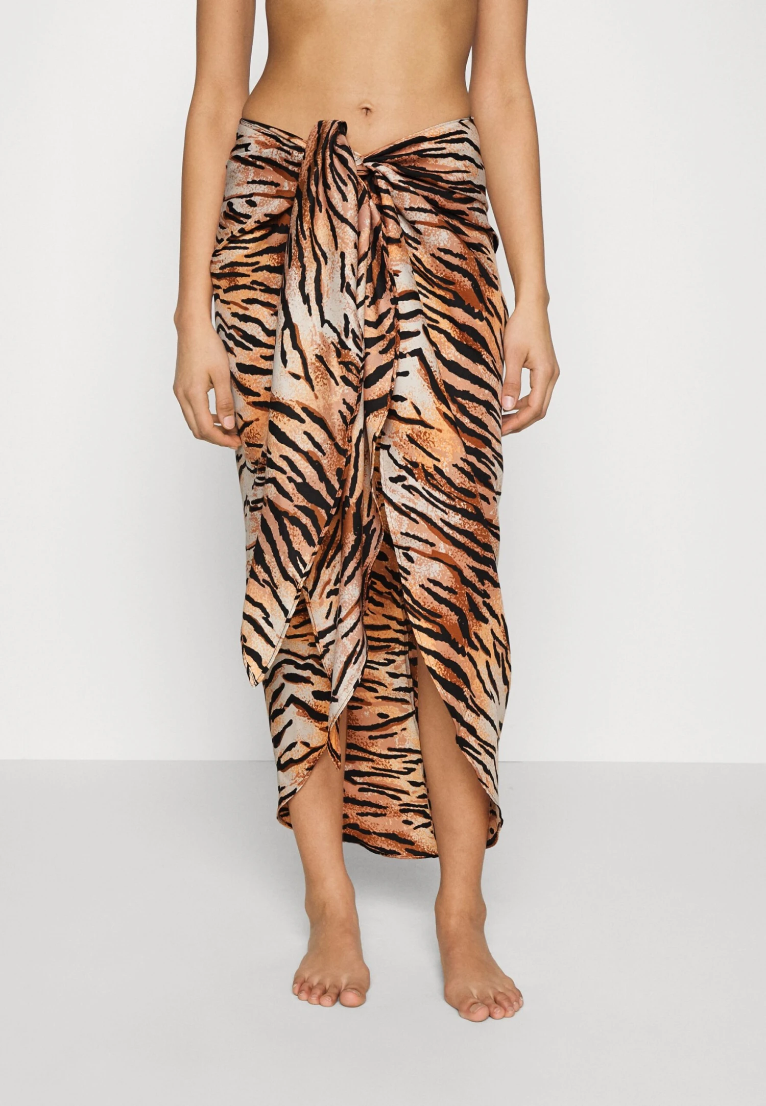 Anna Field Geo Print Sarong / 917 - Multi-Coloured - Wikkelrok - Multi-Coloured 1 Anna Field Geo Print Sarong / 917 - Multi-Coloured - Wikkelrok - Multi-Coloured