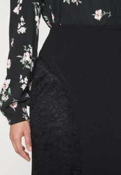 Panel Asymmetric- Minirok - Black 9 Panel Asymmetric- Minirok - Black -Anna Field Winkel ef5785e4b90142c39fc5864c37828dea