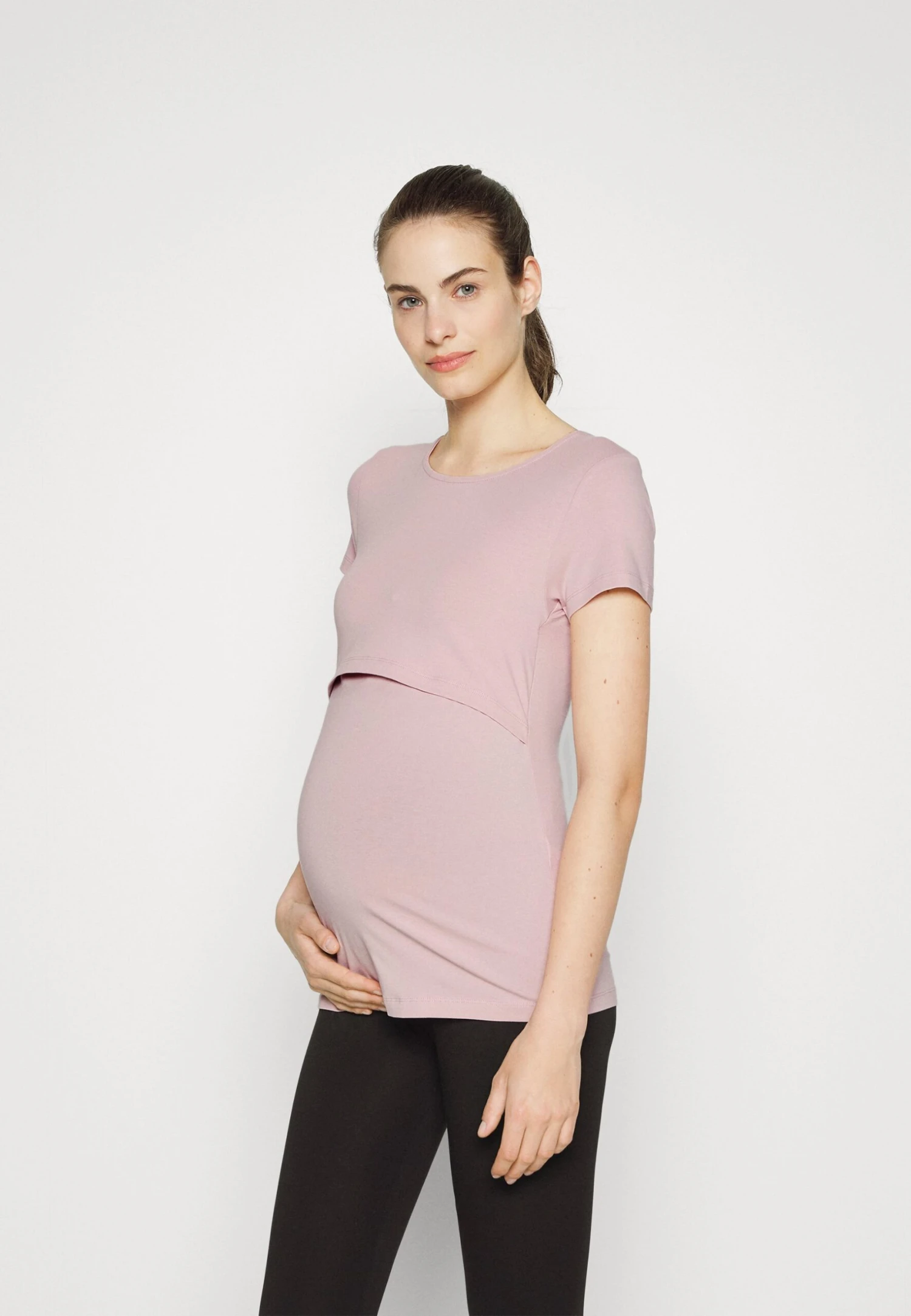 T-Shirt Basic - Light Pink 1 T-Shirt Basic - Light Pink