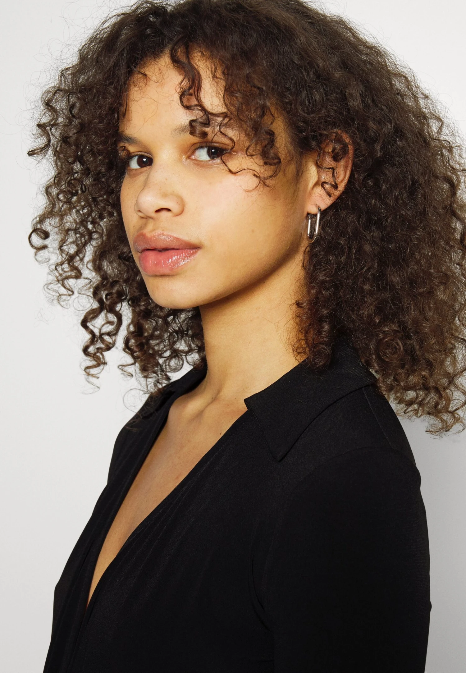 Center Front Knot Low Midi Dress - Jurk - Black 4 Center Front Knot Low Midi Dress - Jurk - Black - Afbeelding 4